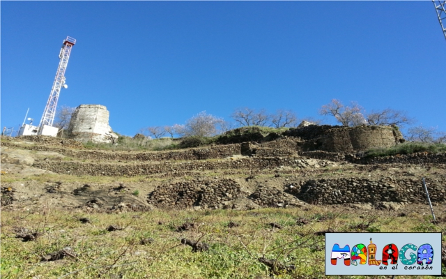 Castillo de Bentomiz en Arenas